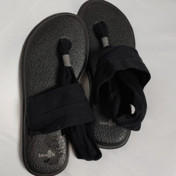 Sanuk Shoes Yoga Mat Black Sandals Poshmark